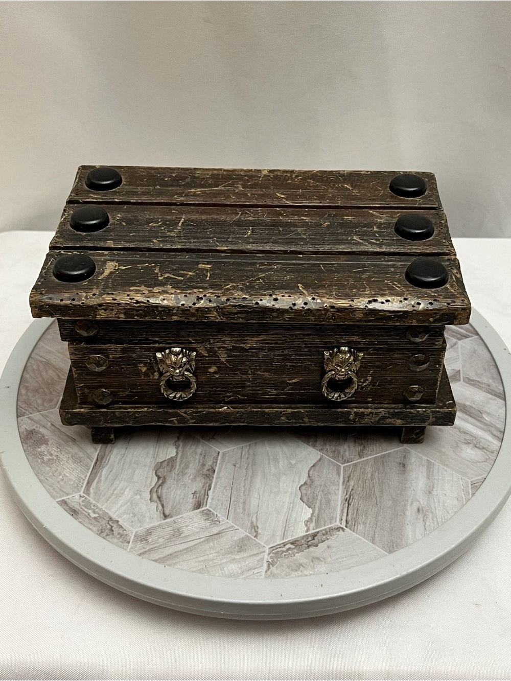 Rustic Medieval Style Wooden Trinket Jewelry Box Lion Ring Pull Chest Decor